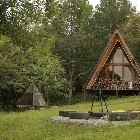 Glamping Wolf Mount Villa Margahovit Ngoại thất bức ảnh