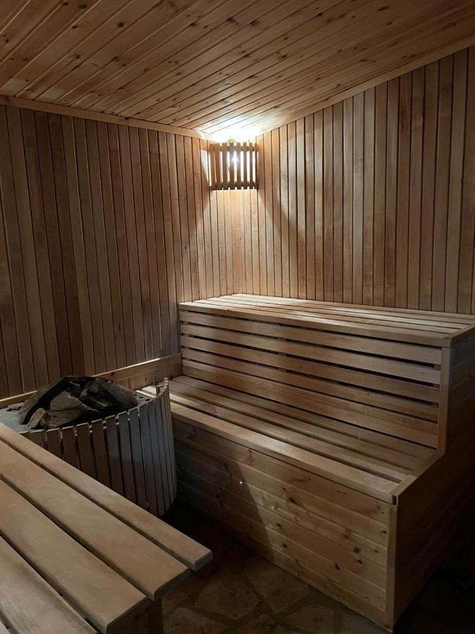 Glamping Wolf Mount Villa Margahovit Ngoại thất bức ảnh