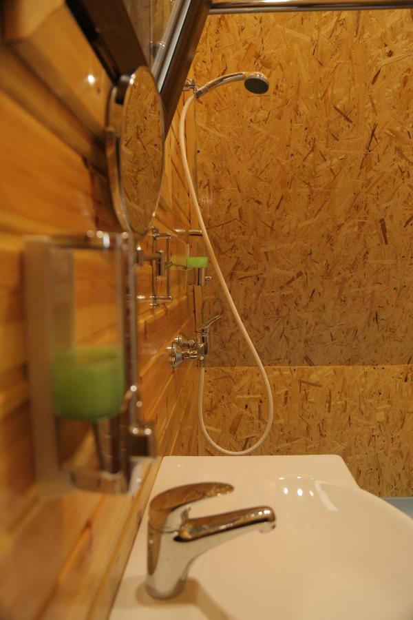 Glamping Wolf Mount Villa Margahovit Ngoại thất bức ảnh