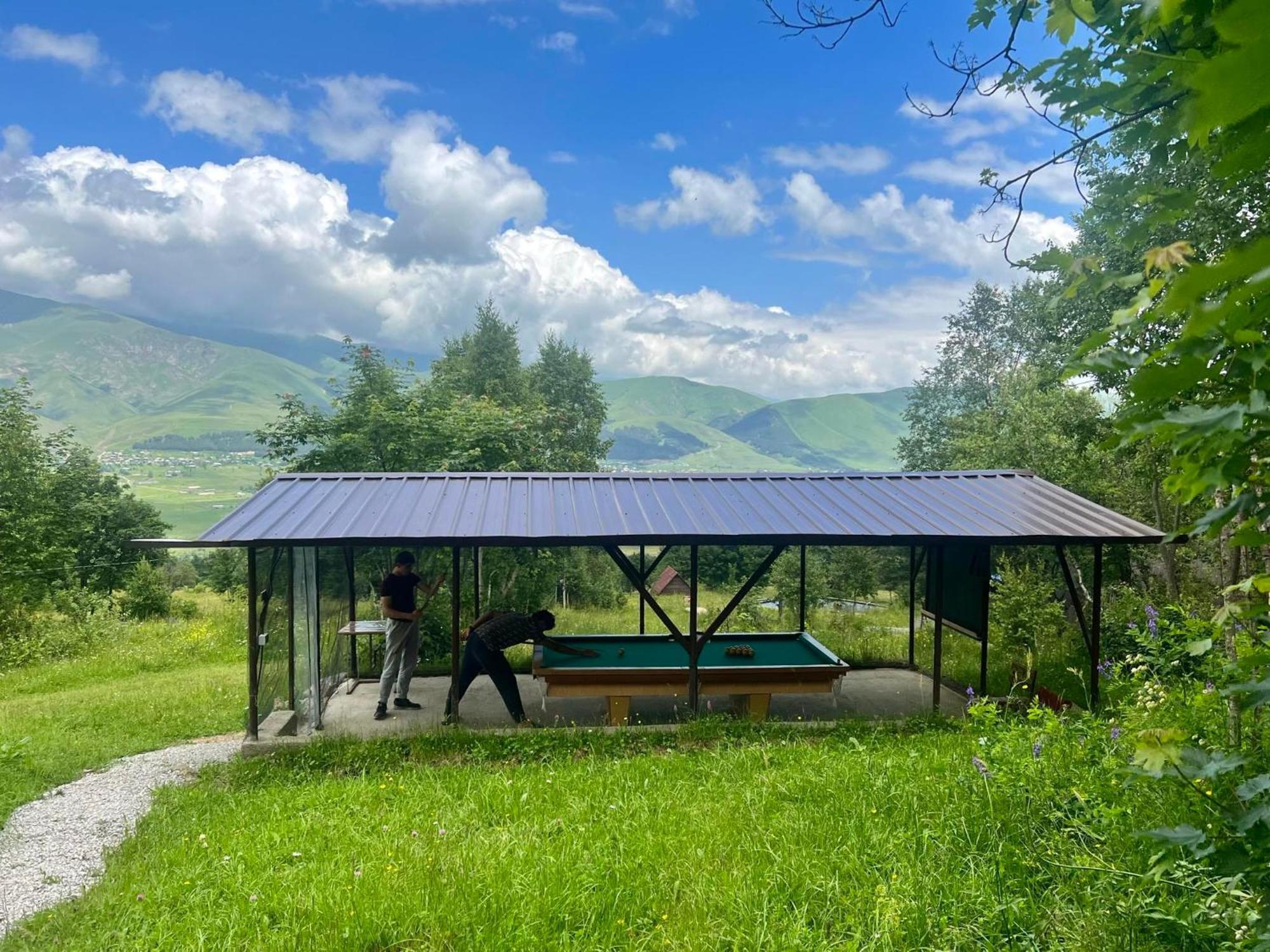 Glamping Wolf Mount Villa Margahovit Ngoại thất bức ảnh