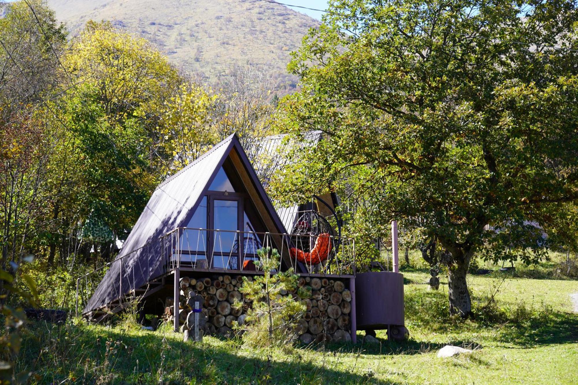 Glamping Wolf Mount Villa Margahovit Ngoại thất bức ảnh