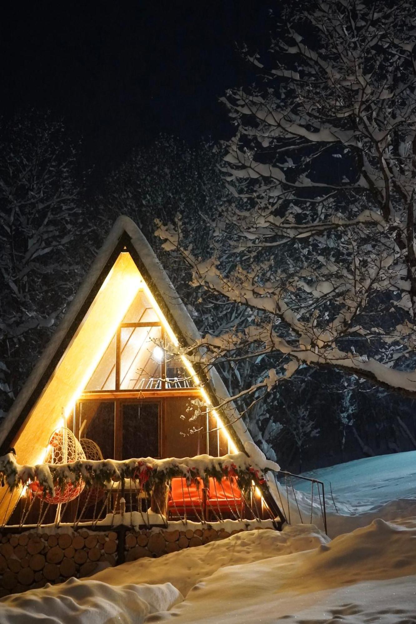 Glamping Wolf Mount Villa Margahovit Ngoại thất bức ảnh